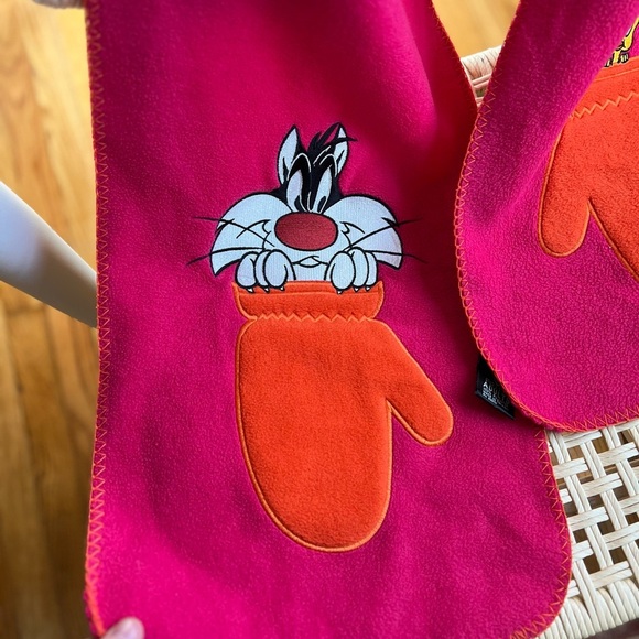 Vintage Warner Bros Looney Tunes Tweety & Sylvester Fleece Scarf – Studio Store - Picture 6 of 8